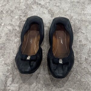 Salvatore Ferragamo Black Leather Flats with Bow Accent